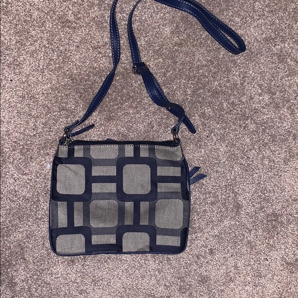 Nine West purse. - Picture 2 of 3
